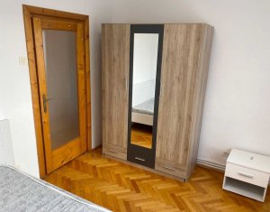 Apartment 4 rooms for rent in Cluj-napoca, zone Manastur