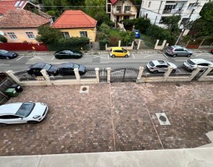 Birouri moderne in vila zona, parcari, gradina, zona Interservisan 