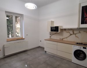Apartment 2 rooms for rent in Cluj-napoca, zone Centru