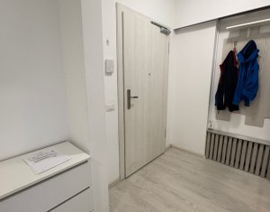 2 camere, decomandat, zona Vivo