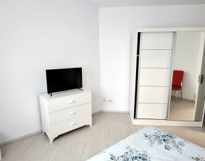 Apartment 3 rooms for rent in Floresti