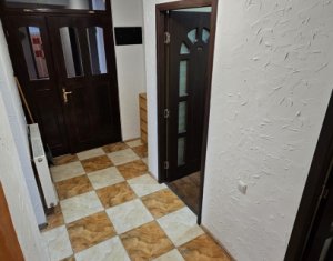 Apartament de inchiriat, 3 camere, 89mp, zona Garii