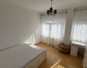 Appartement 4 chambres à louer dans Cluj-napoca, zone Centru
