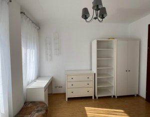 Appartement 4 chambres à louer dans Cluj-napoca, zone Centru