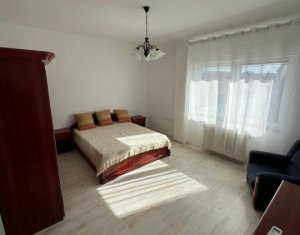 Appartement 4 chambres à louer dans Cluj-napoca, zone Centru