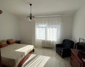 Appartement 4 chambres à louer dans Cluj-napoca, zone Centru