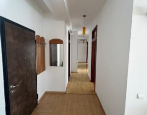 Appartement 4 chambres à louer dans Cluj-napoca, zone Centru