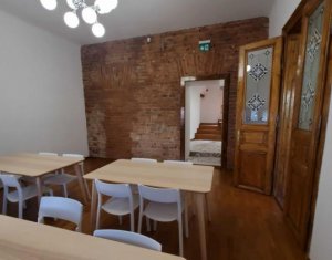 Bureau à louer dans Cluj-napoca, zone Centru