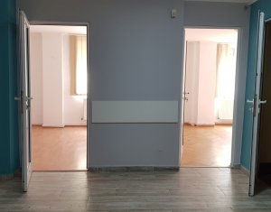 Lakás 4 szobák kiadó on Cluj-napoca, Zóna Manastur