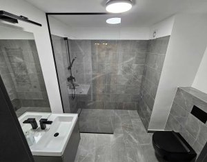 1 camera, Liberty Park