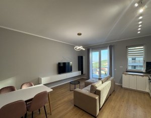 Apartament ultrafinisat de inchiriat, 2 camere, Urbano Panoramic,  zona Vivo