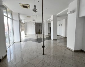 Espace Commercial à louer dans Cluj-napoca, zone Centru