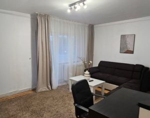 3 camere, decomandat, zona strazii Plopilor 