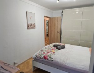 3 camere, decomandat, zona strazii Plopilor 