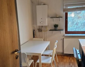 3 camere, decomandat, zona strazii Plopilor 