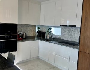 Apartament LUX cu 2 camere in zona Centrala