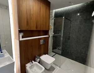 Apartament LUX cu 2 camere in zona Centrala