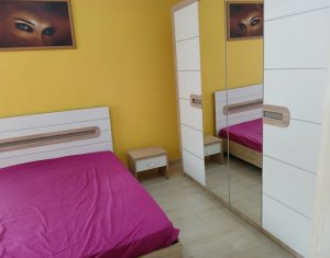 Apartament cu 3 camere, situat în Centru, pe strada Andrei Șaguna, la etajul 1 