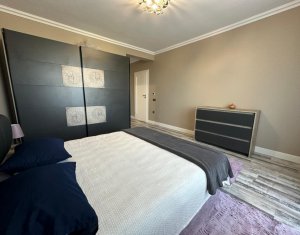 Casa ultrafinisata, Dezmir, parcare cu bariera, teren liber 300mp