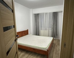 Apartament 3 camere, balcon, zona Mărăști 