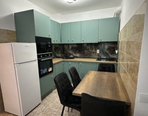 Apartament 3 camere, balcon, zona Mărăști 