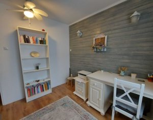 3 camere decomandate, cartier Manastur, La terenuri, etaj 2