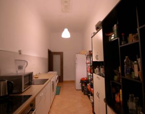 Pretabil pentru studenti,1 camera, 20 mp, zona Garii