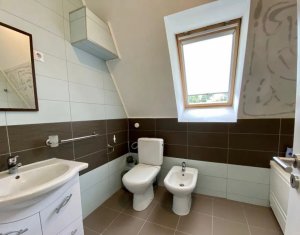 Apartament in vila, zona Andrei Muresanu