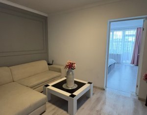 Apartament cu 3 camere, zona Tineretului