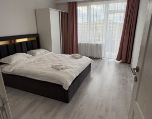 Apartament cu 3 camere, zona Tineretului
