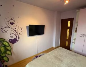 Inchiriere apartament 3 camere, zona Intre Lacuri, parcare