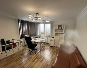 Casa de inchiriat pentru sediu firma, 4 camere+garaj, A. Muresanu