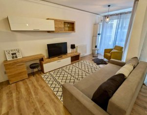 Apartament 2 camere, ultrafinisat, etajul 1, parcare