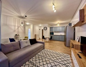 Apartament 2 camere, ultrafinisat, etajul 1, parcare