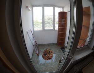 Apartment 3 rooms for rent in Cluj-napoca, zone Manastur