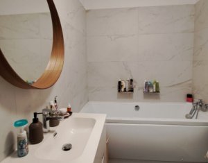 Apartament  cu 3 camere  de inchiriat in Floresti, zona Vivo