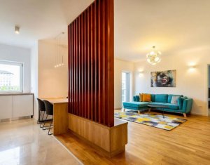 3 camere, lux, zona strazii Buna ziua