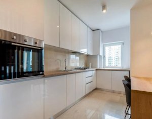 3 camere, lux, zona strazii Buna ziua