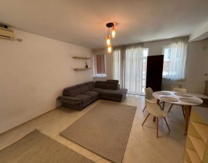 Apartament 2 camere, 2 balcoane, parcare, zona Bună Ziua