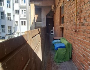 Appartement 3 chambres à louer dans Cluj-napoca, zone Centru