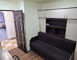 Apartament cu 3 camere, pretabil si pentru birou, apartament la casa