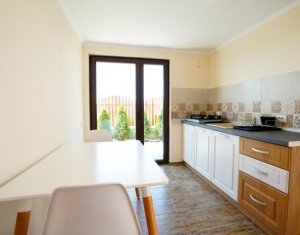 House 5 rooms for rent in Sannicoara