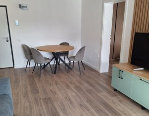 Apartament 3 camere, balcon, zona Eroilor