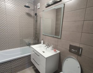 Apartament trei camere, semidecomandat, mobilat, zona BMW