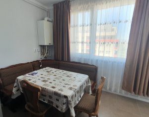 Apartament trei camere, semidecomandat, mobilat, zona BMW