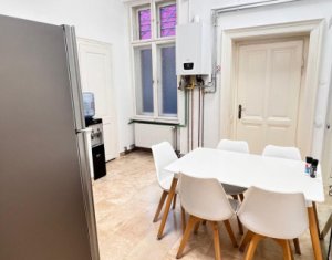 Bureau à louer dans Cluj-napoca, zone Centru