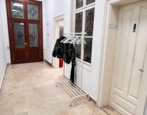 Bureau à louer dans Cluj-napoca, zone Centru