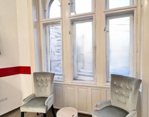 Bureau à louer dans Cluj-napoca, zone Centru