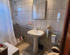 Iroda kiadó on Cluj-napoca, Zóna Intre Lacuri