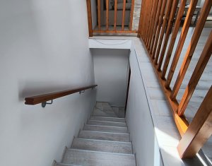 Iroda kiadó on Cluj-napoca, Zóna Intre Lacuri